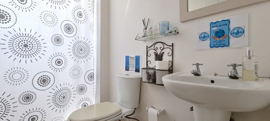 4 Bedroom Property for Sale in Struisbaai Western Cape